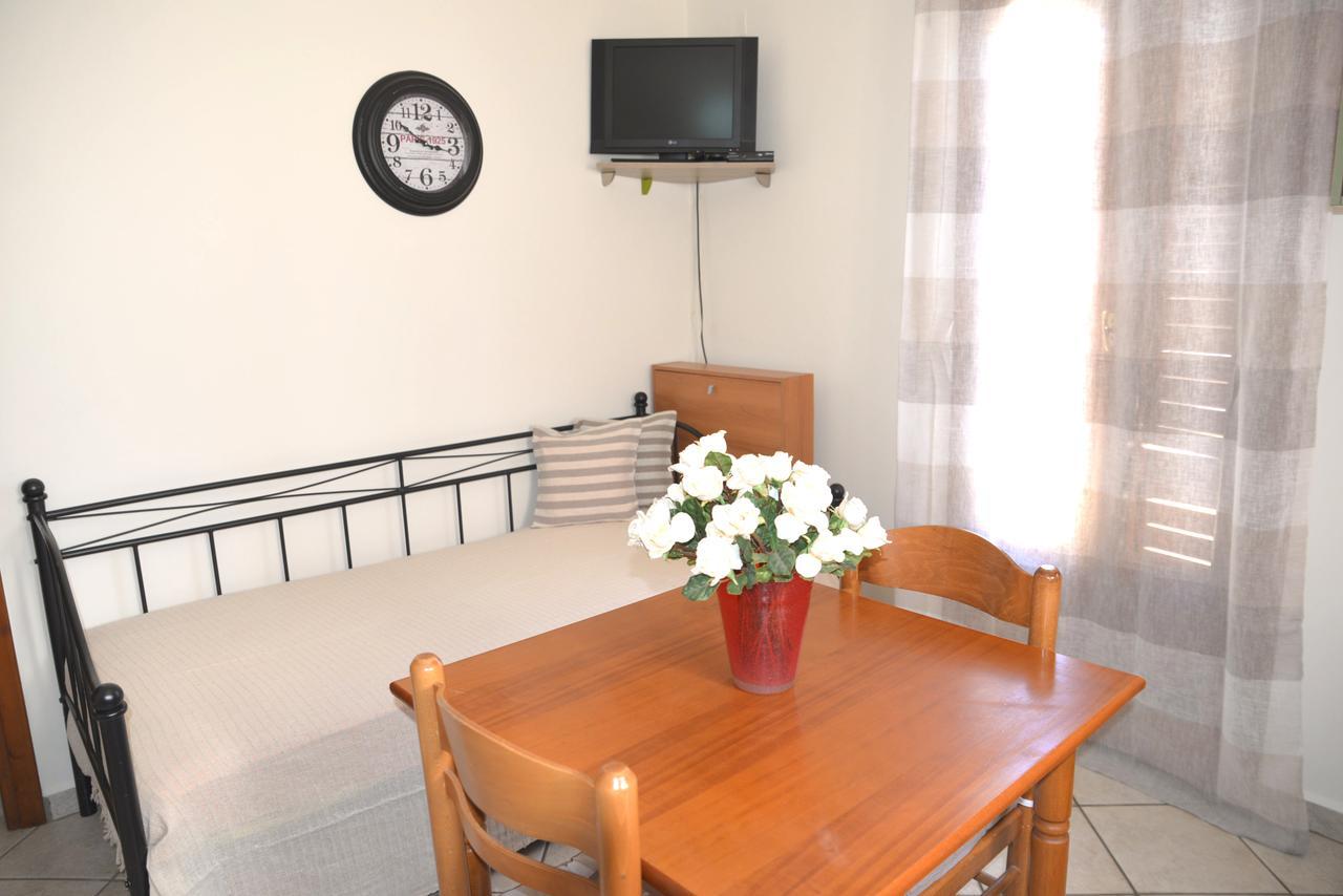 Ifigenia Apartments 埃尔莫波利斯 外观 照片